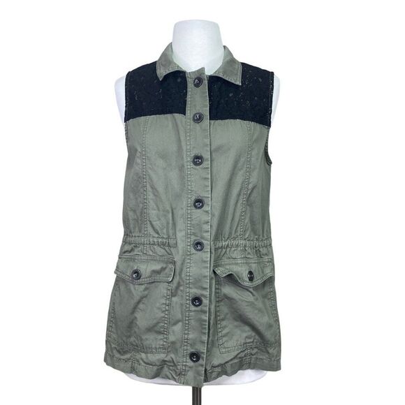 Maurices Green Vest Lace Shoulder Medium - Picture 1 of 5